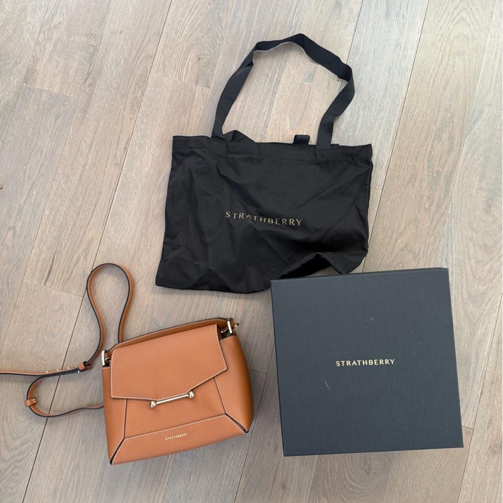 Strathberry Mosaic Bag Tan with Vanilla Stitch - gently used